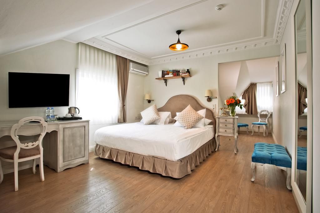 Single Room,389145296:JPEG